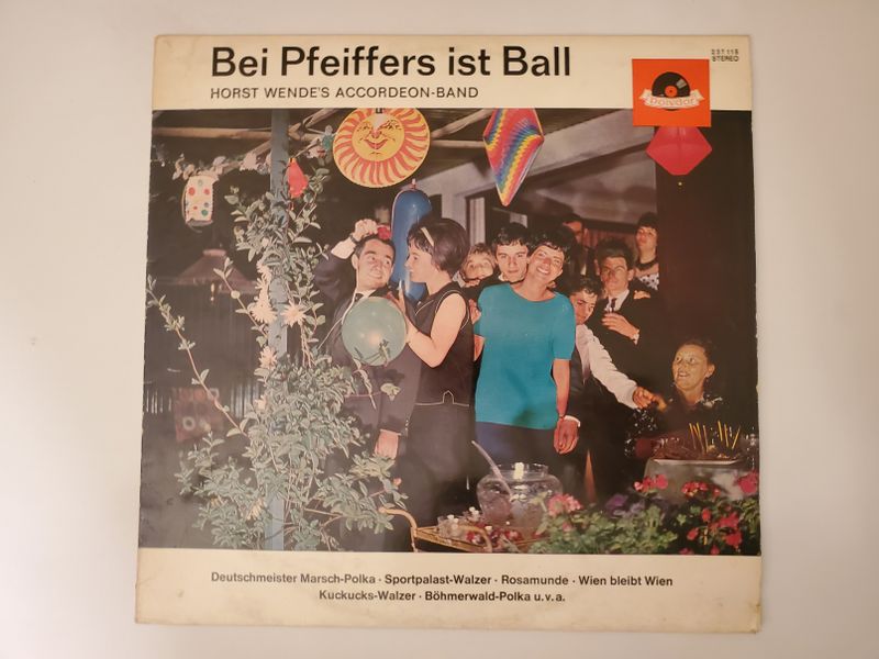 Horst Wende's Accordeon-Band Bei Pfeiffers ist Ball vinyl record